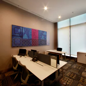 Low Price hot desk in Chennai