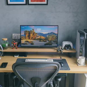 Low Price hot desk in Chennai