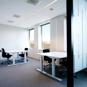 Low price coworking space in Guindy Chennai